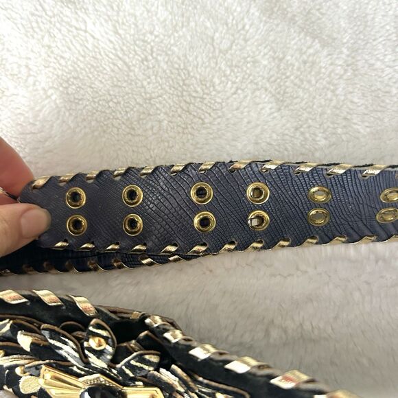 VTG It’s A Jungle Wide Black & Gold Leather Hip Boho Flower Belt Buckle main image 8
